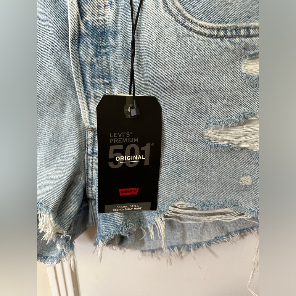Levi's Light Blue Denim Cutoff Jean Shorts - Picture 11 of 14